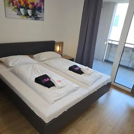 Moderny V Samotnom Centre Kosic, Imperial N2 Apartment